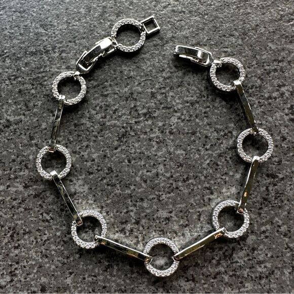 NEW Pretty Bird Pave Circular & Bar Link White Gold Plated Bracelet 6.75" / 7.5" - Picture 2 of 13